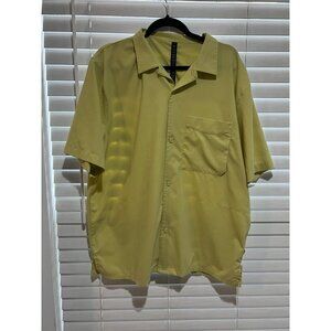 Lululemon Short Sleeve Button Up Shirt -‎ Size XL